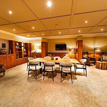 Alpine Club - Adults Only Arosa