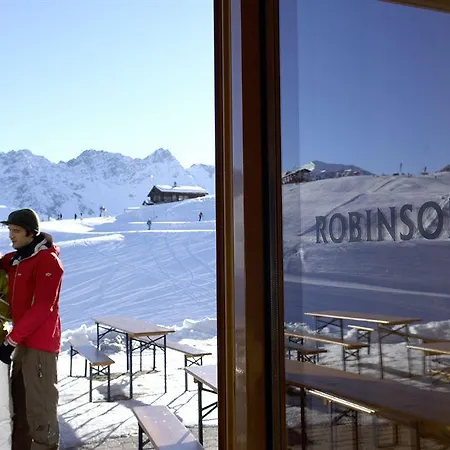 Alpine Club - Adults Only Hotell Arosa