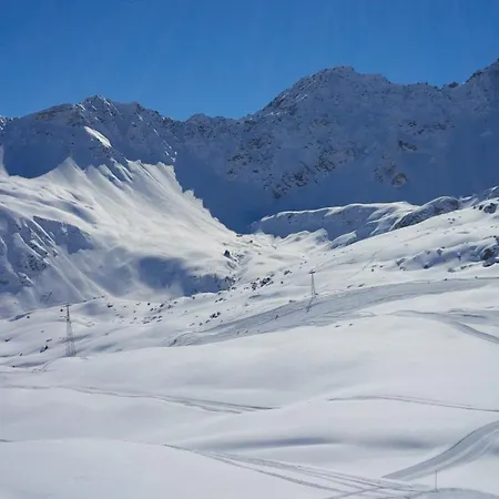 Hotell Alpine Club - Adults Only Arosa