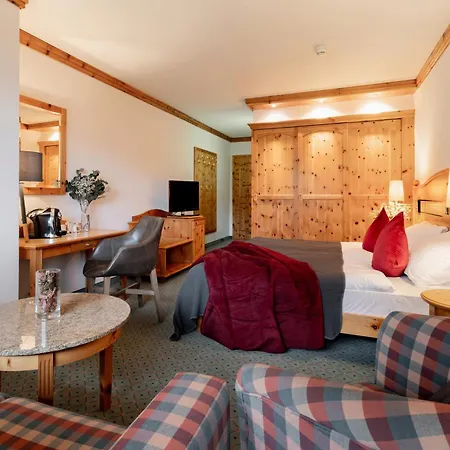 Отель Alpine Club - Adults Only 4*