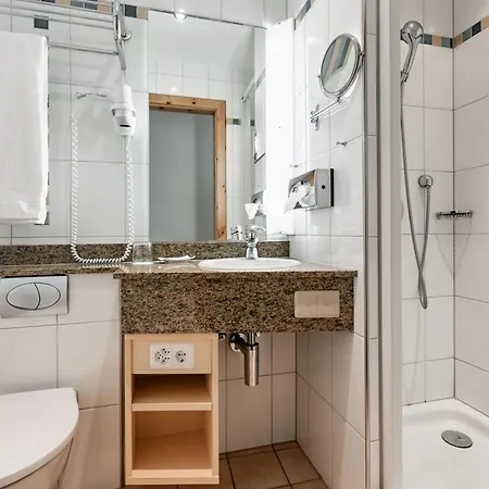 Отель Alpine Club - Adults Only Ароза