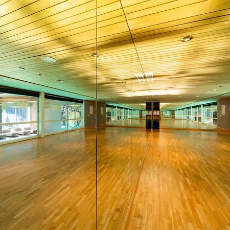 Alpine Club - Adults Only Отель Ароза