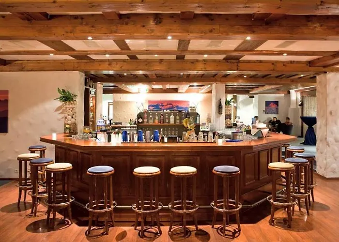 Otel Alpine Club - Adults Only