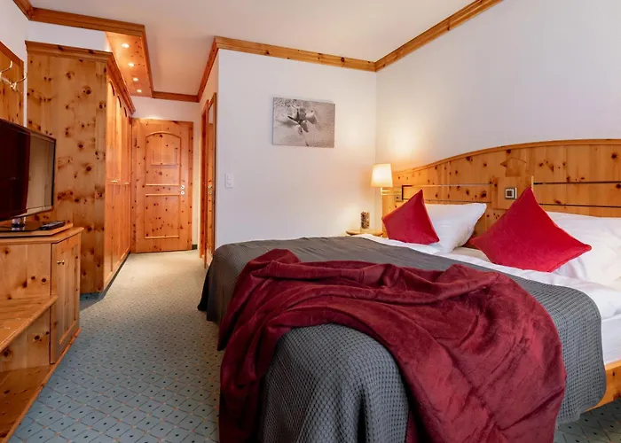 Alpine Club - Adults Only 4* Arosa