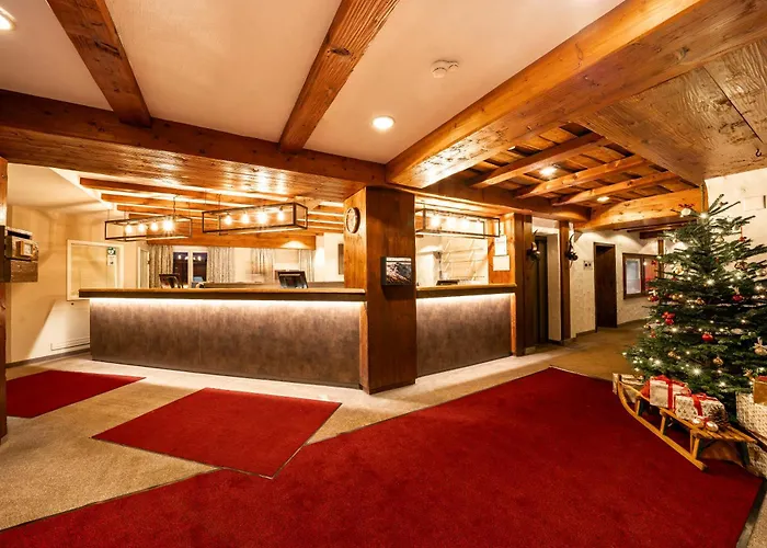 Alpine Club - Adults Only Otel Arosa